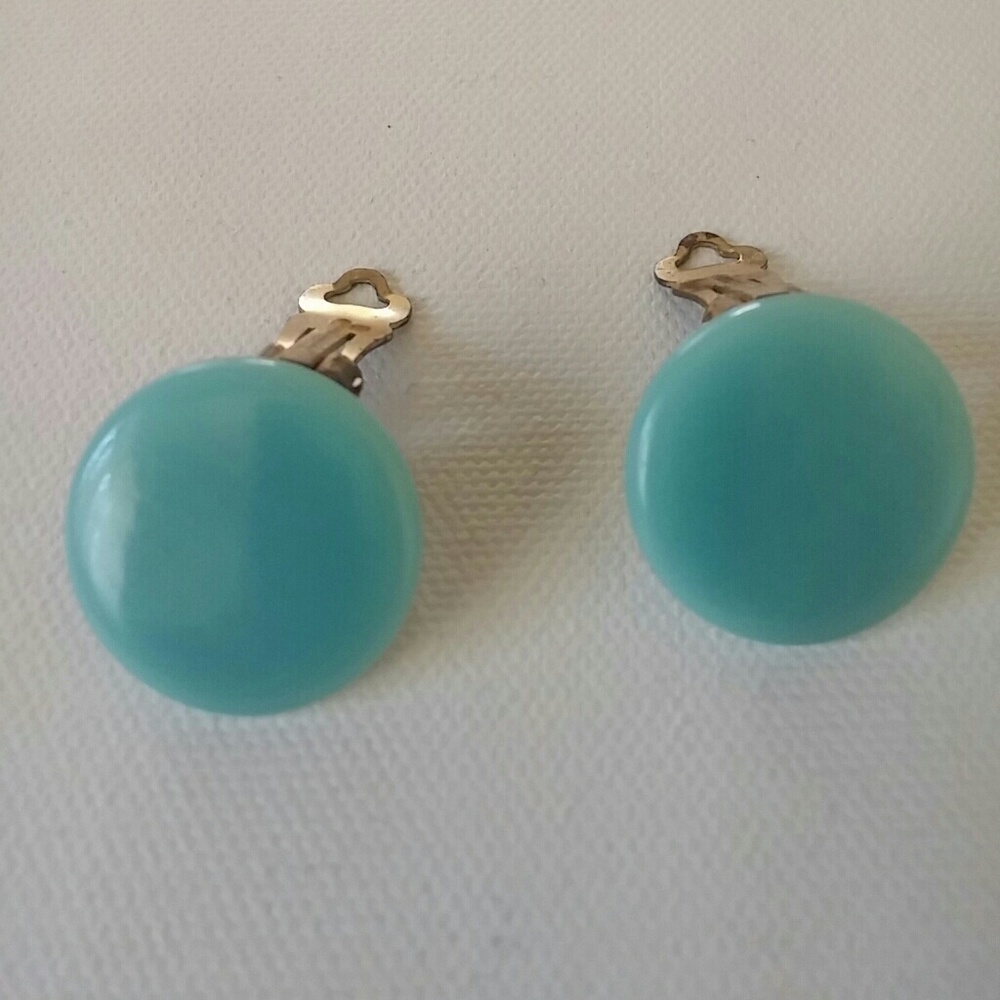 Vintage button earrings